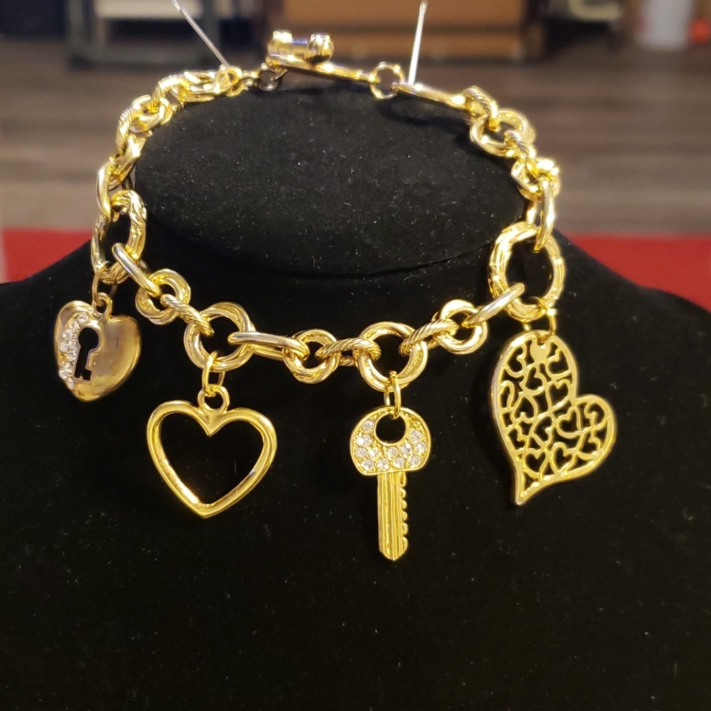 Traci Lynn Charm Bracelet